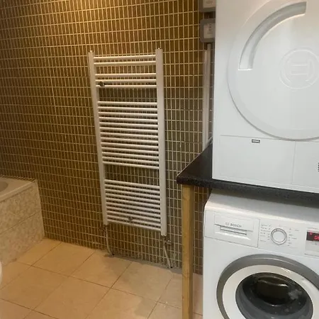 2 Bed Near Stokes Croft Bristol. * Bristol